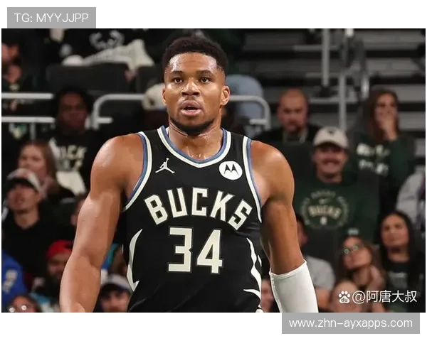 字母哥低位碾压进攻连拿 8 分，雄鹿打出高潮